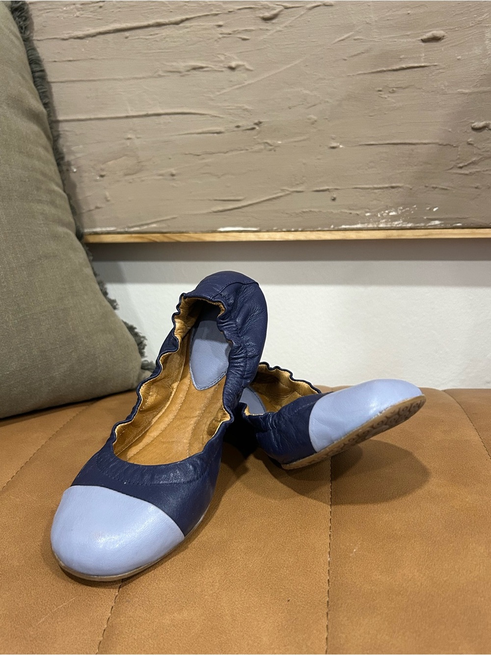 Juil Two-Tone Navy and Light Blue Leather Ballet Flats